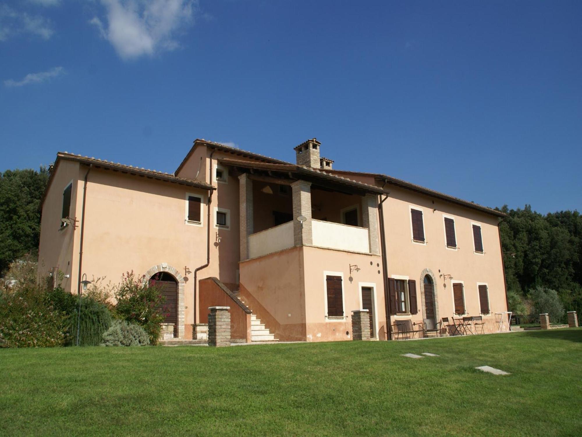 Elegant Apartment Only 1 Hour From Rome Narni Exterior photo